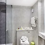 Cedar Court Hotel 4*