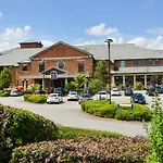 Cedar Court 4*