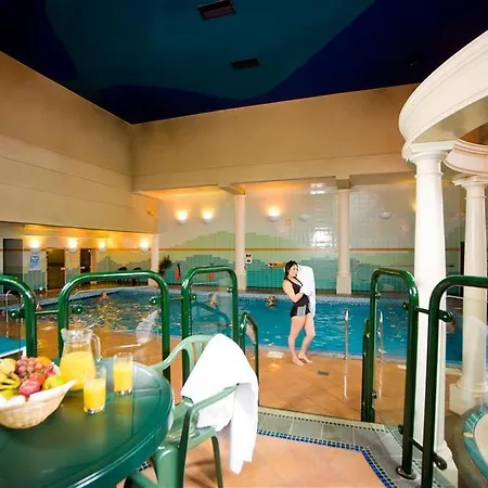 Cedar Court Bradford 4*