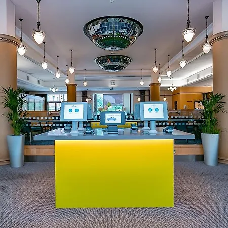 Cedar Court Bradford (West Yorkshire)