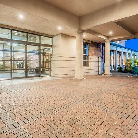 Cedar Court Bradford (West Yorkshire)