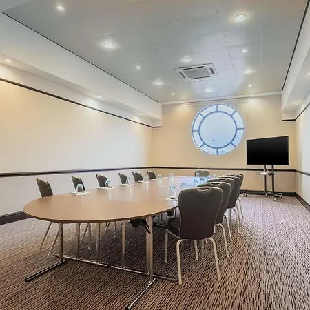 Cedar Court Bradford (West Yorkshire)