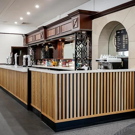 Cedar Court Hotell