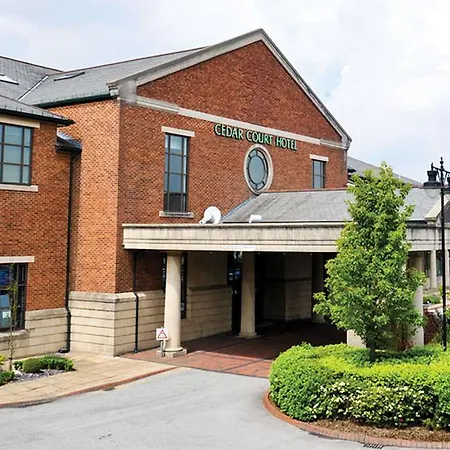 Cedar Court 4* 布雷得佛