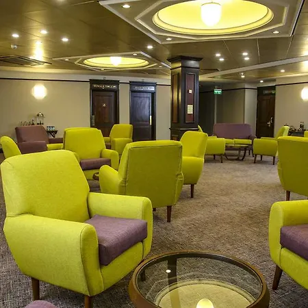 Hotell Cedar Court 4*
