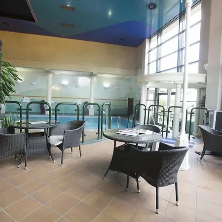 Cedar Court Bradford (West Yorkshire)