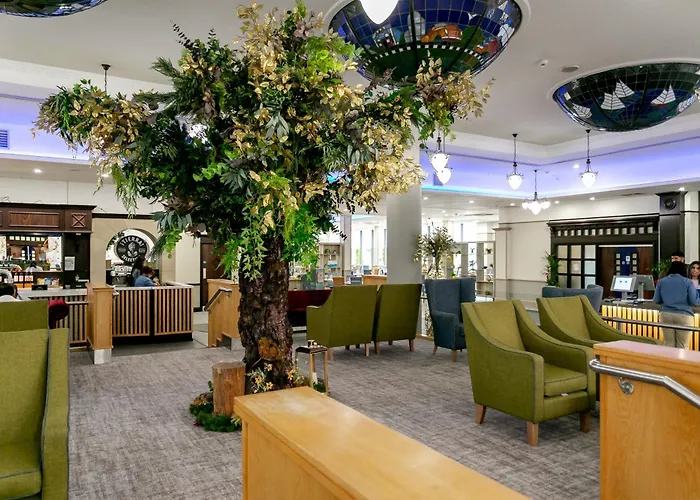 Cedar Court Hotel 4*