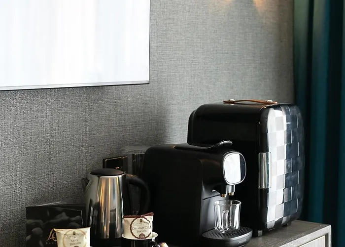 Cedar Court 4* בראדפורד