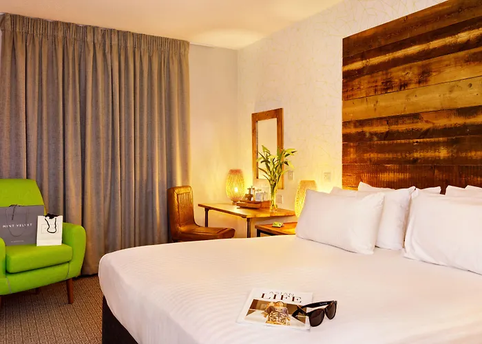 Cedar Court 4* בראדפורד