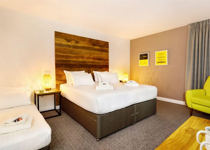 Cedar Court Hotel 4*