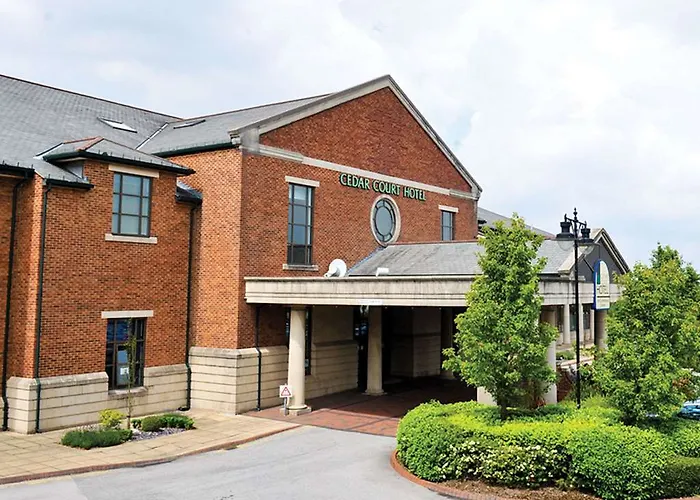 Cedar Court Hotel 4*