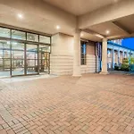 Cedar Court برادفورد