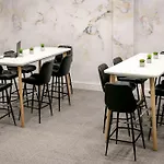 Cedar Court 4* برادفورد