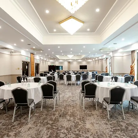 Cedar Court Bradford 4*