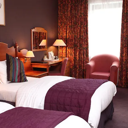 Hotel Cedar Court Bradford 4*